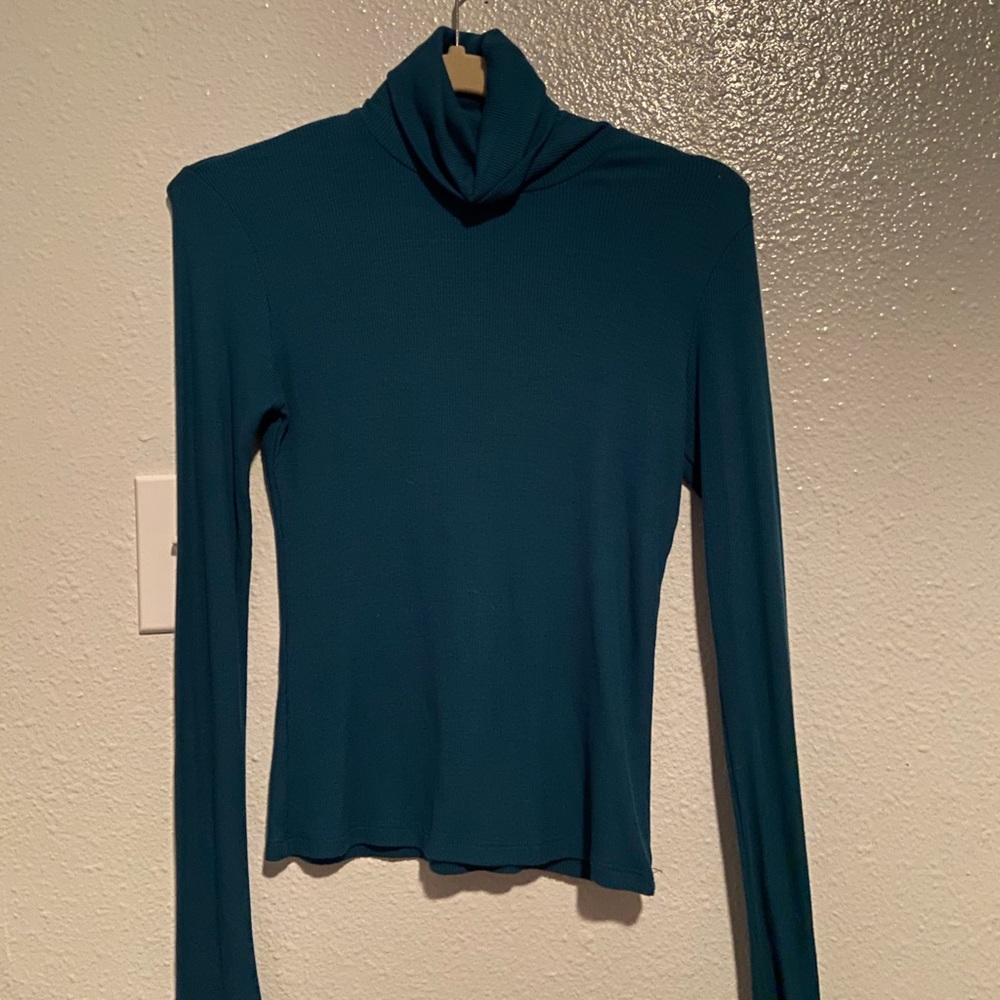 American apparel ribbed turtleneck size small